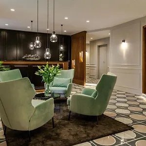 Eye- Boutique Suites, By Bqa Magyarország